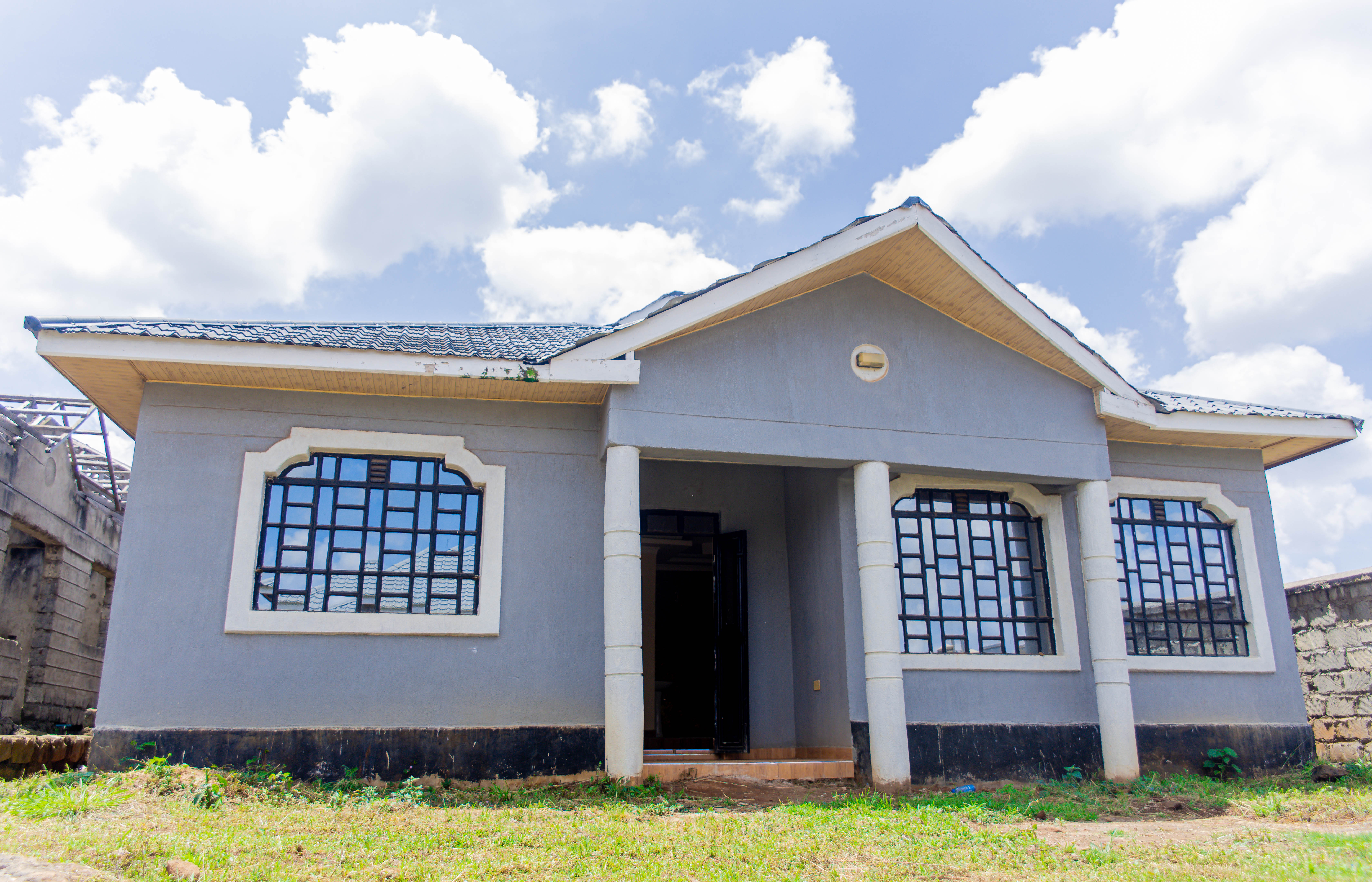 3 BEDROOM BUNGALOW IN A SERENE ENVIRONMENT